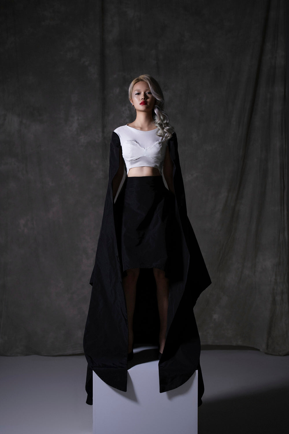 The Sphinx Dance Winged Top