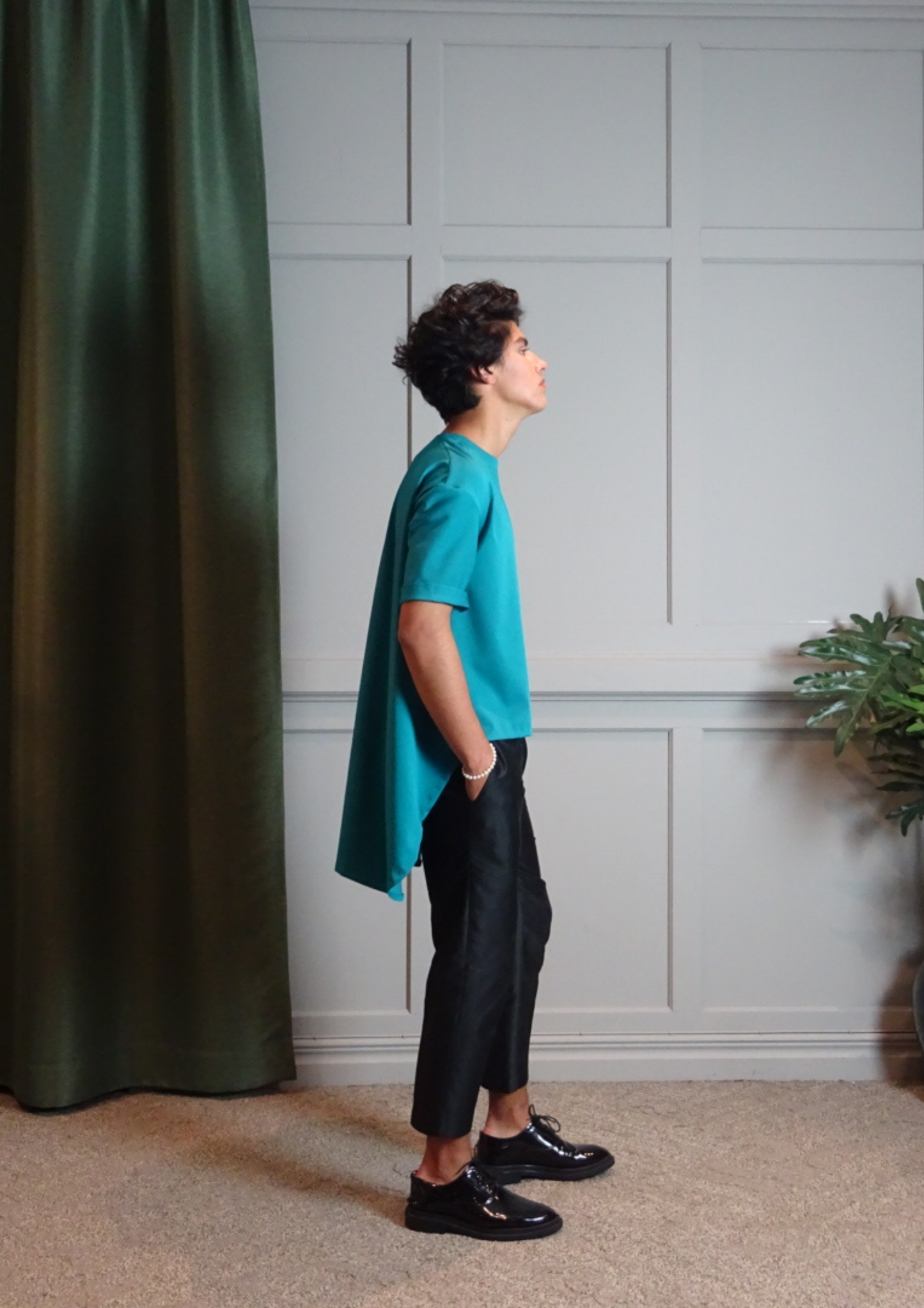 Long Cape T-shirt Stretch Satin Turquoise Electric Blue Cream