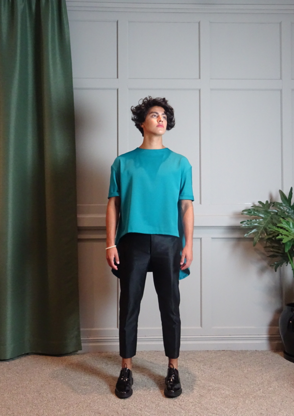 Long Cape T-shirt Stretch Satin Turquoise Electric Blue Cream