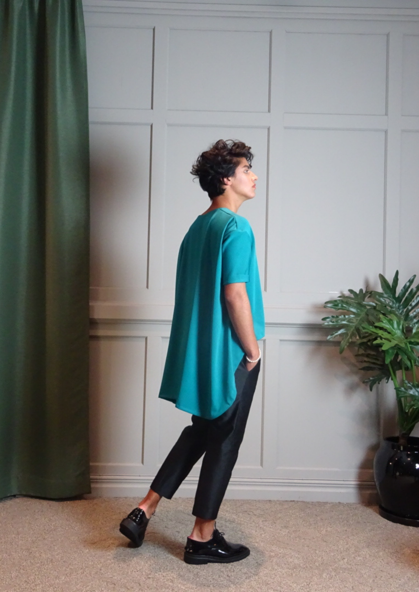 Long Cape T-shirt Stretch Satin Turquoise Electric Blue Cream